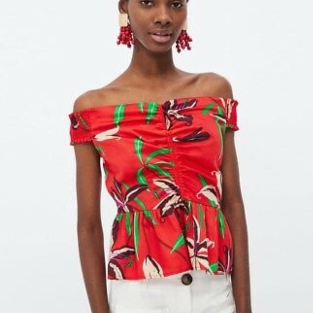 Zara red floral off shoulder cropped ruffle shirt